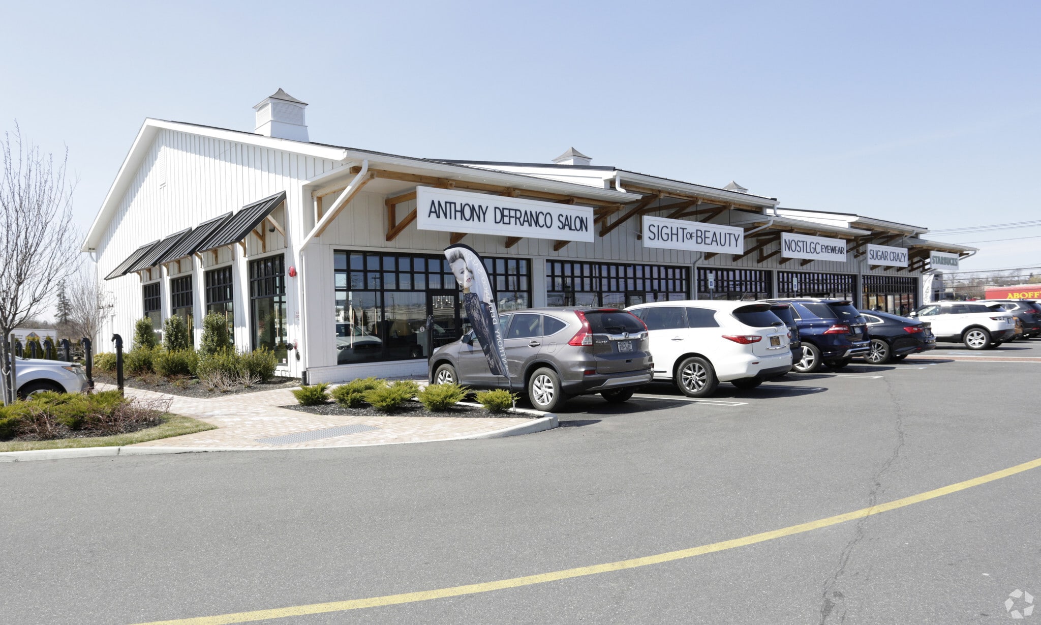 1427 Old Country Rd, Plainview, NY 11803 The Shoppes at Country Pointe