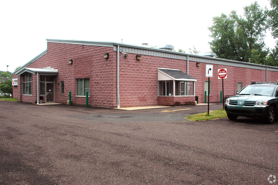 78 Cabot Blvd E, Langhorne, PA for lease - Building Photo - Image 3 of 6