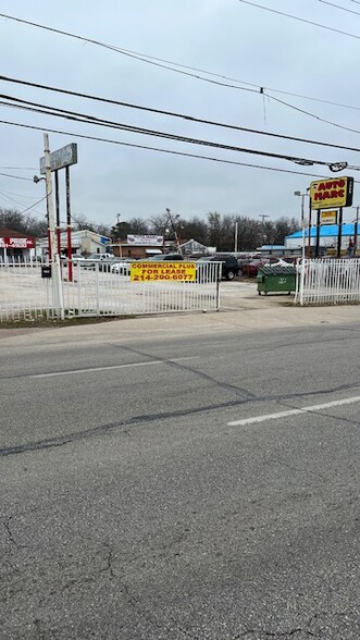 1952 S Buckner Blvd, Dallas, TX for sale - Primary Photo - Image 1 of 1