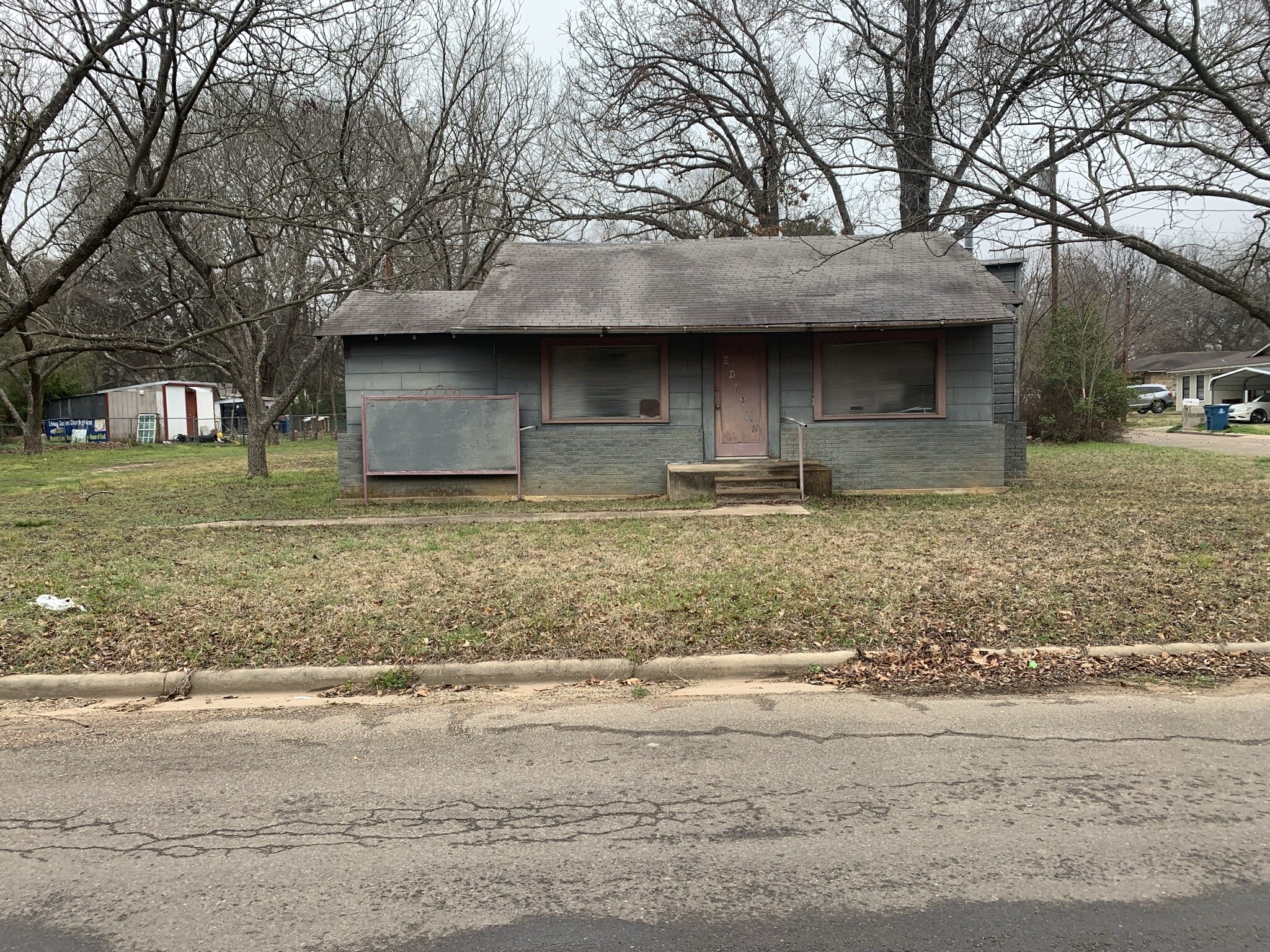 711 E Pacific Ave, Gladewater, TX for sale Building Photo- Image 1 of 1