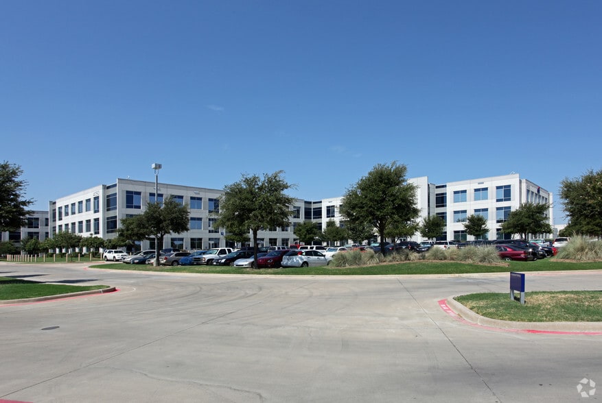 4000 Regent Blvd, Irving, TX for lease - Building Photo - Image 3 of 12