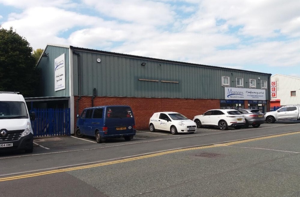 Maesbury Rd, Oswestry for sale Primary Photo- Image 1 of 1