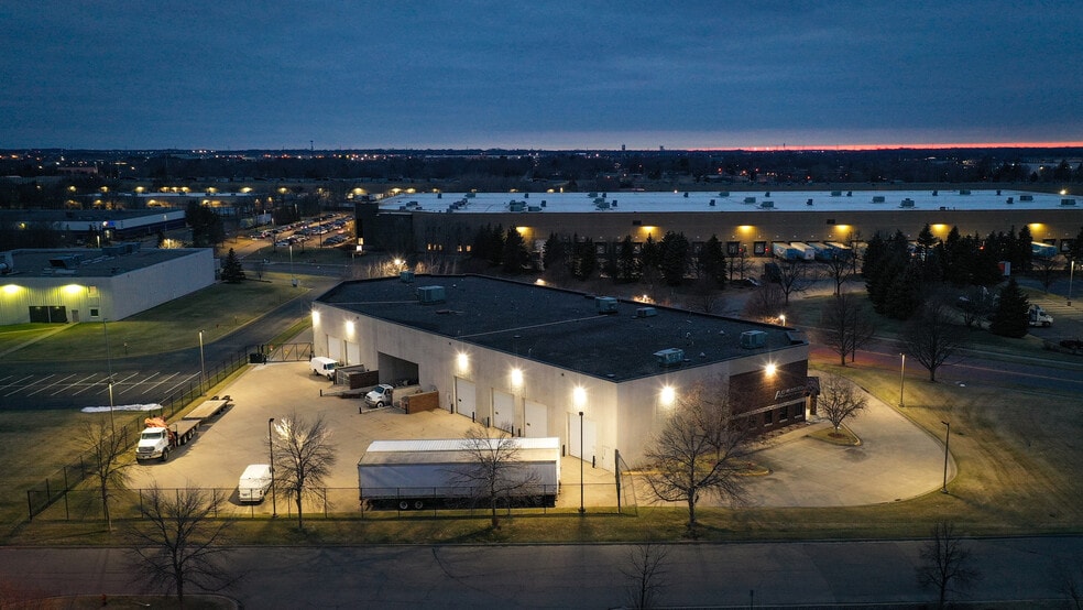 9020 N Wyoming Ave, Brooklyn Park, MN for lease - Building Photo - Image 3 of 9