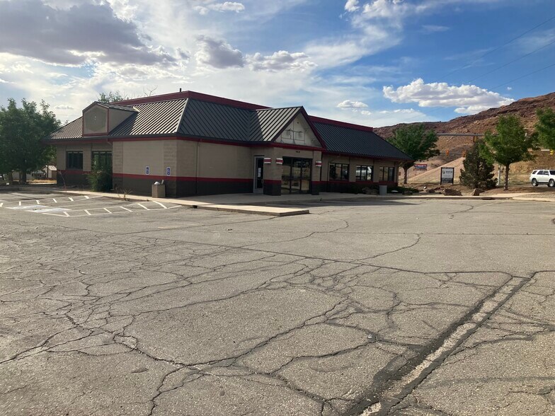 989 N Highway 191, Moab, UT for sale - Building Photo - Image 1 of 1