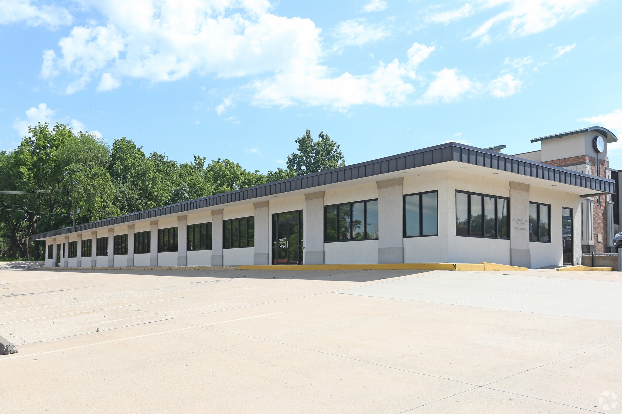 430 E Santa Fe St, Olathe, KS for sale Primary Photo- Image 1 of 1