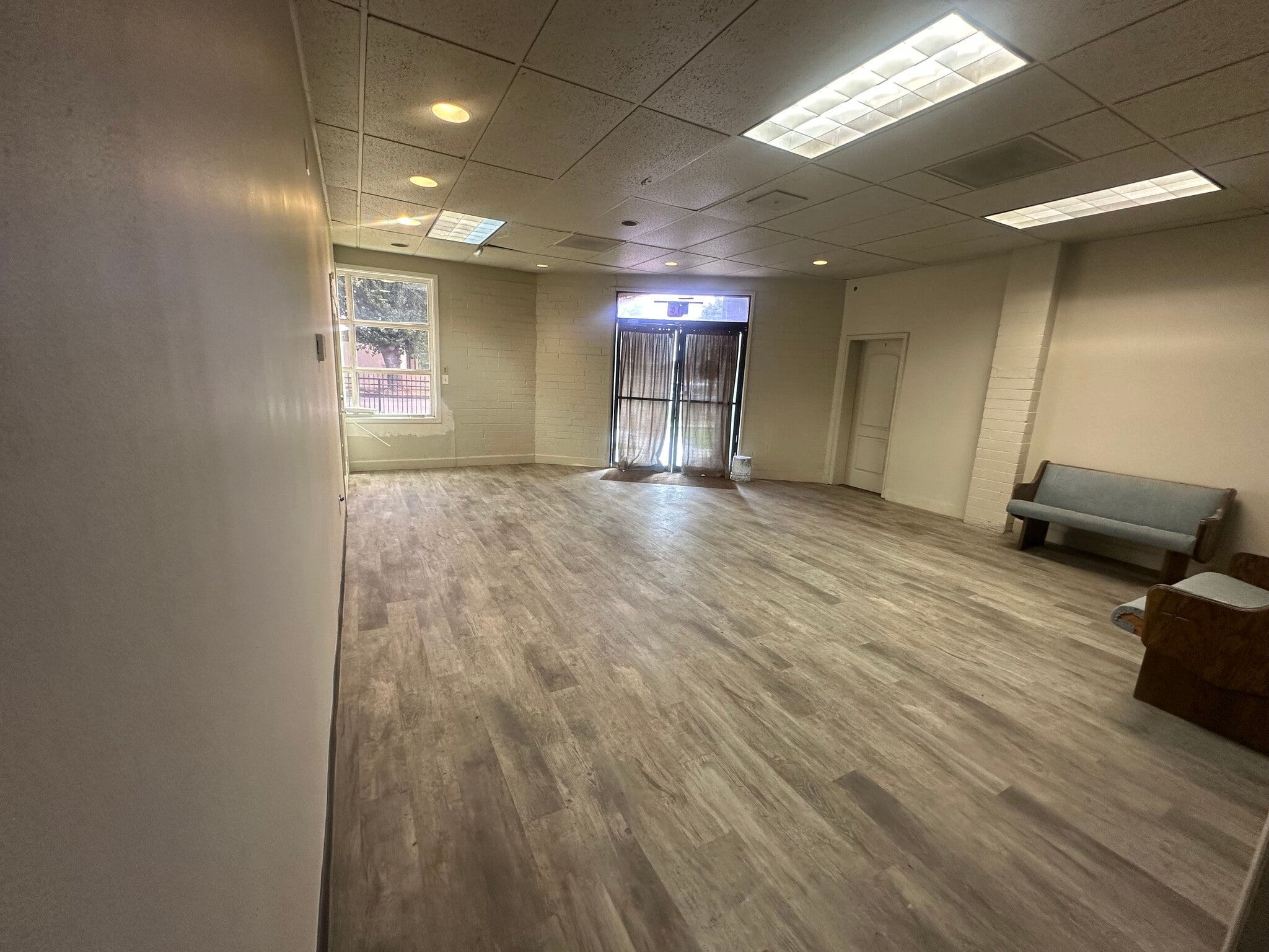 217 S Allyn Ave, Ontario, CA for lease Interior Photo- Image 1 of 16
