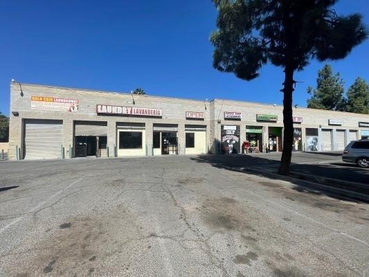 4729 E Kings Canyon Rd, Fresno, CA for sale Primary Photo- Image 1 of 1