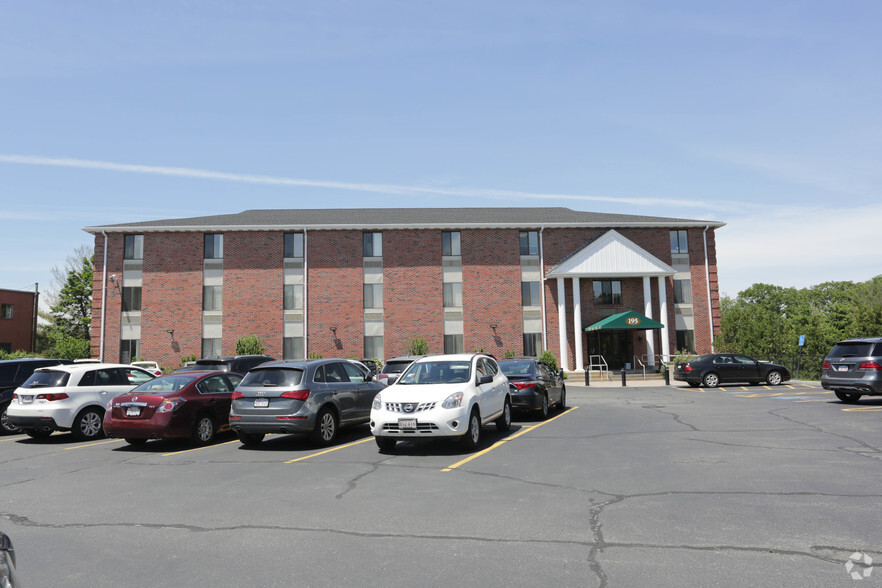 195 Worcester St, Wellesley, MA for lease - Building Photo - Image 3 of 7