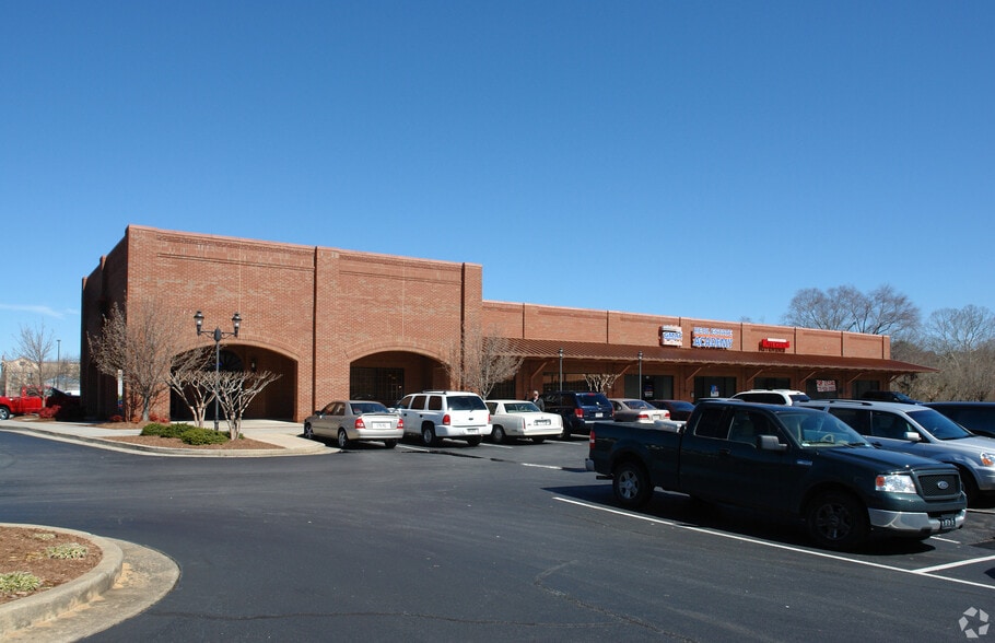 9529-9539 Hwy 92, Woodstock, GA for lease - Building Photo - Image 1 of 7