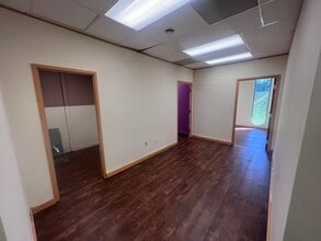 2500 W Broad St, Athens, GA for lease Interior Photo- Image 2 of 9