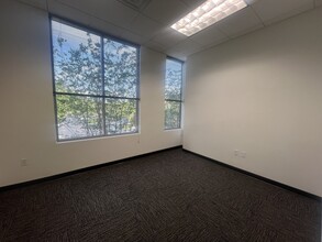 4798 New Broad St, Orlando, FL for lease Building Photo- Image 2 of 3