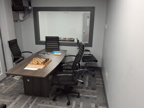 40 Main St, Toms River, NJ for lease Interior Photo- Image 2 of 12