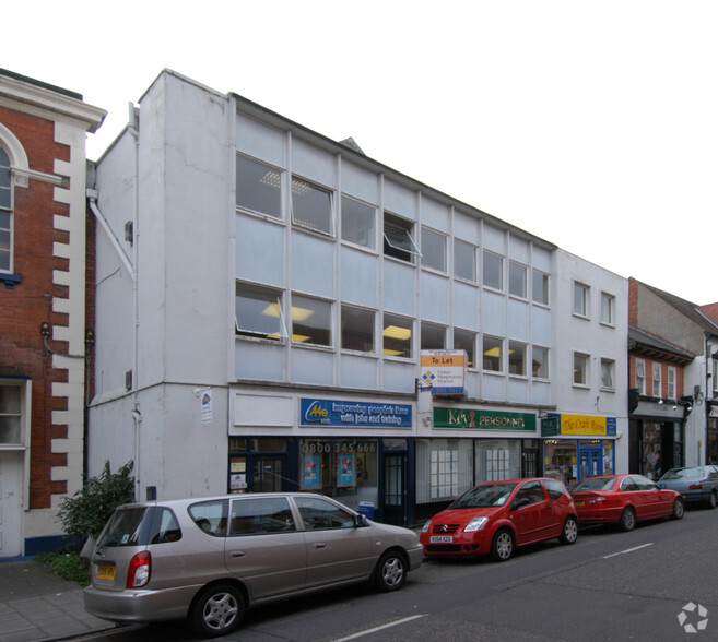 Barnby Gate, Newark for sale - Primary Photo - Image 1 of 1