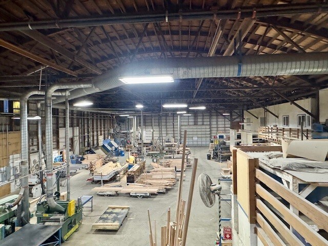 10 N Seneca Rd, Eugene, OR for lease - Building Photo - Image 3 of 7