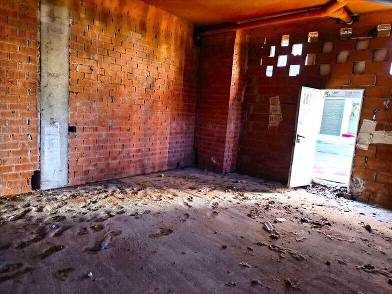 Retail in León, León for sale - Building Photo - Image 2 of 10