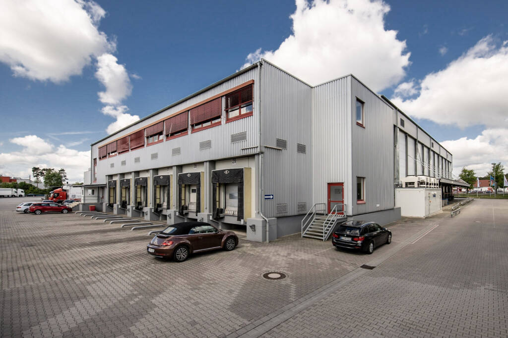 for lease Building Photo- Image 1 of 4