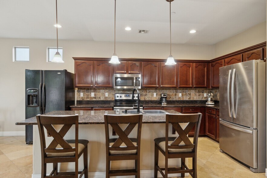 2123 W Maya Way, Phoenix, AZ for sale - Building Photo - Image 3 of 19