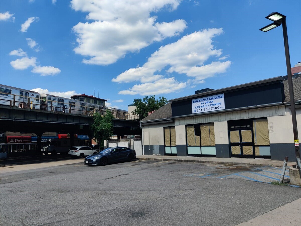 3230 Westchester Ave, Bronx, NY 10461