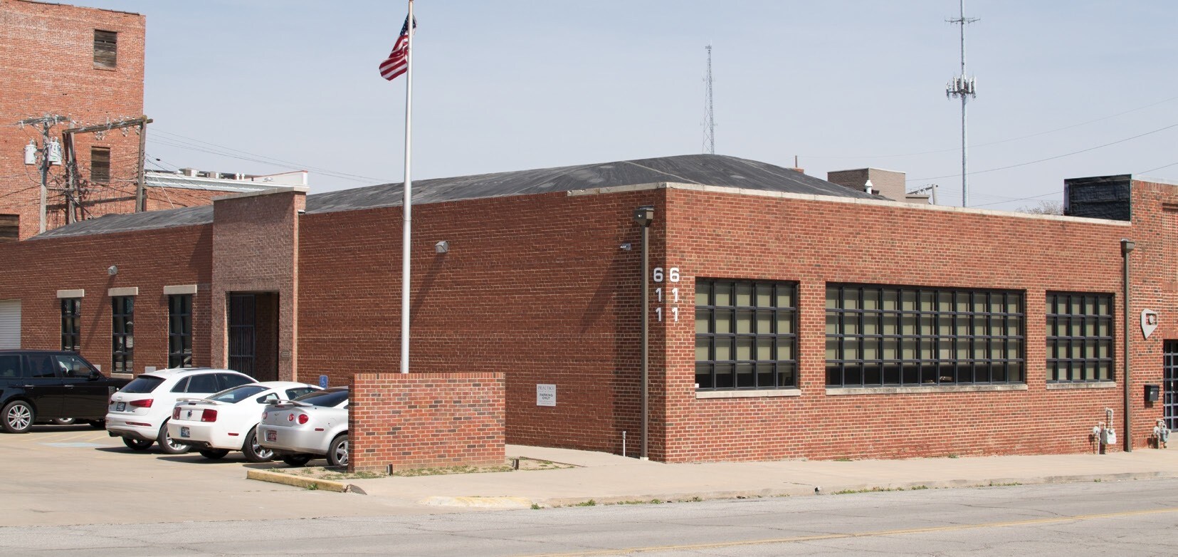 611 E 4th St, Tulsa, OK for sale Primary Photo- Image 1 of 1