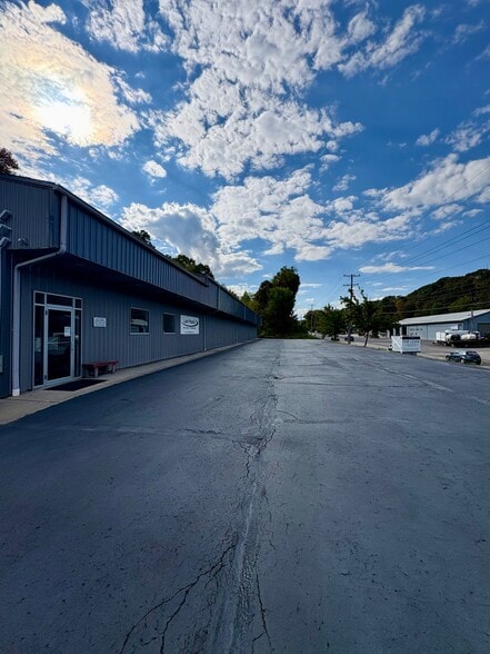 4388 Gibsonia Rd, Gibsonia, PA for lease - Building Photo - Image 2 of 16