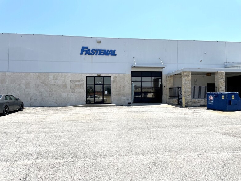 7500 Baker Blvd, Richland Hills, TX for lease - Building Photo - Image 1 of 16