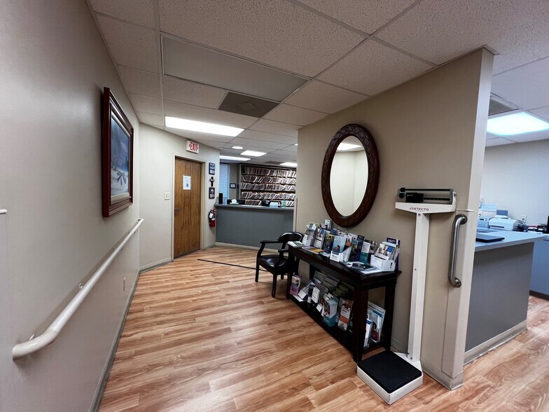 913 Bowman Rd, Mount Pleasant, SC for sale - Building Photo - Image 3 of 10