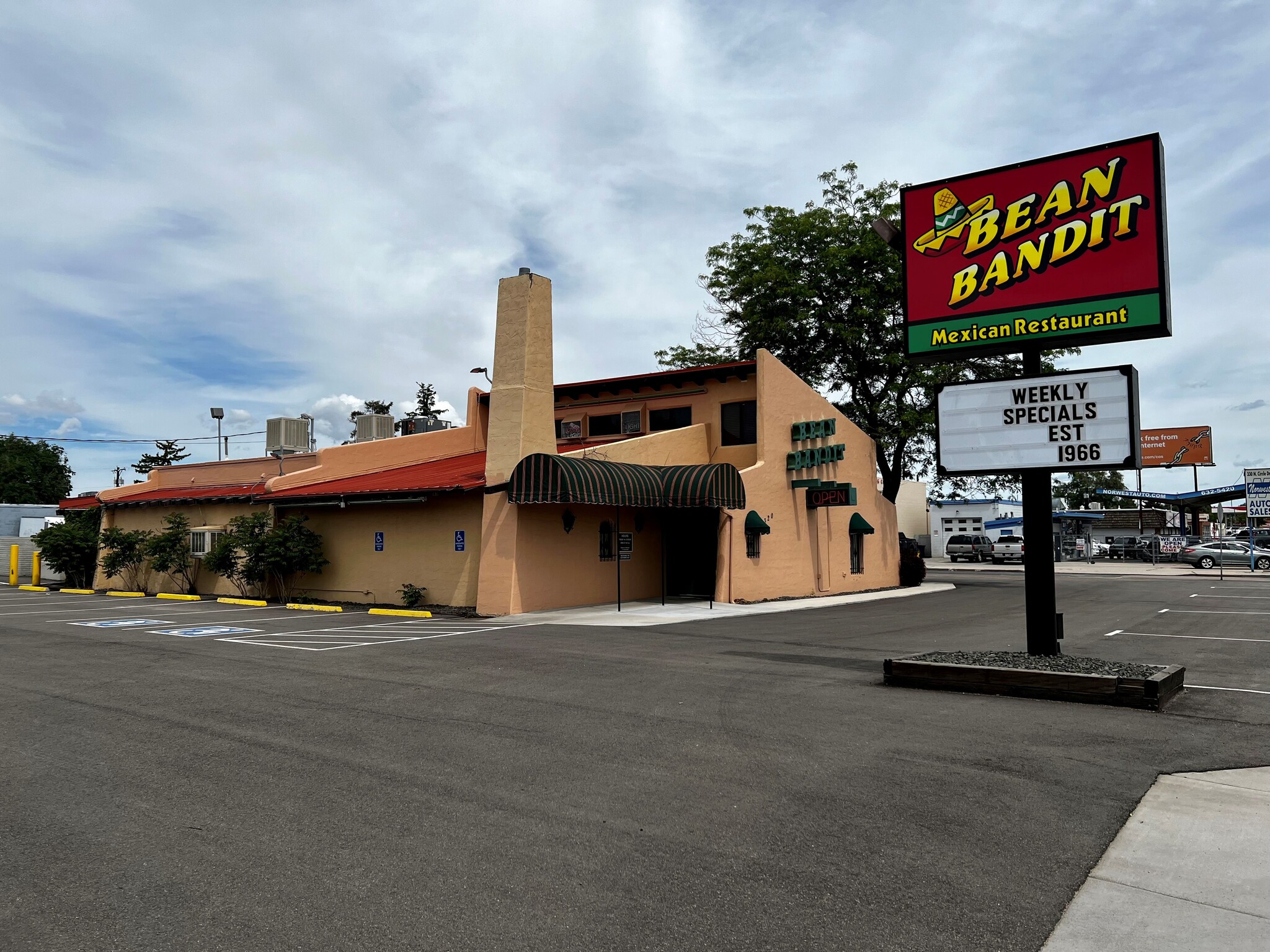 320 N Circle Dr, Colorado Springs, CO for sale Building Photo- Image 1 of 7