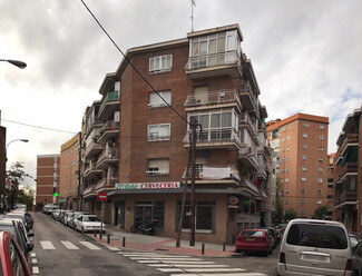 More details for Calle Apóstol Santiago, 49, Madrid - Multifamily for Sale