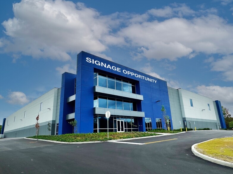 15 Harts Ln, East Brunswick, NJ for lease - Building Photo - Image 1 of 8