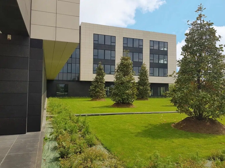 Office in Jossigny for sale - Building Photo - Image 3 of 13