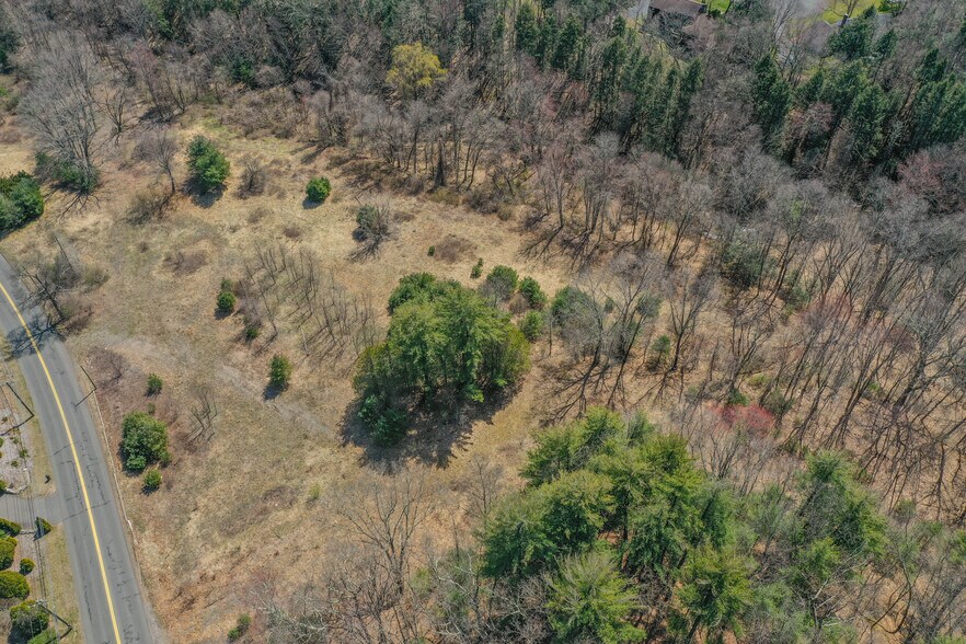 45 Hoskins Rd, Simsbury, CT 06070 45 Hoskins Road