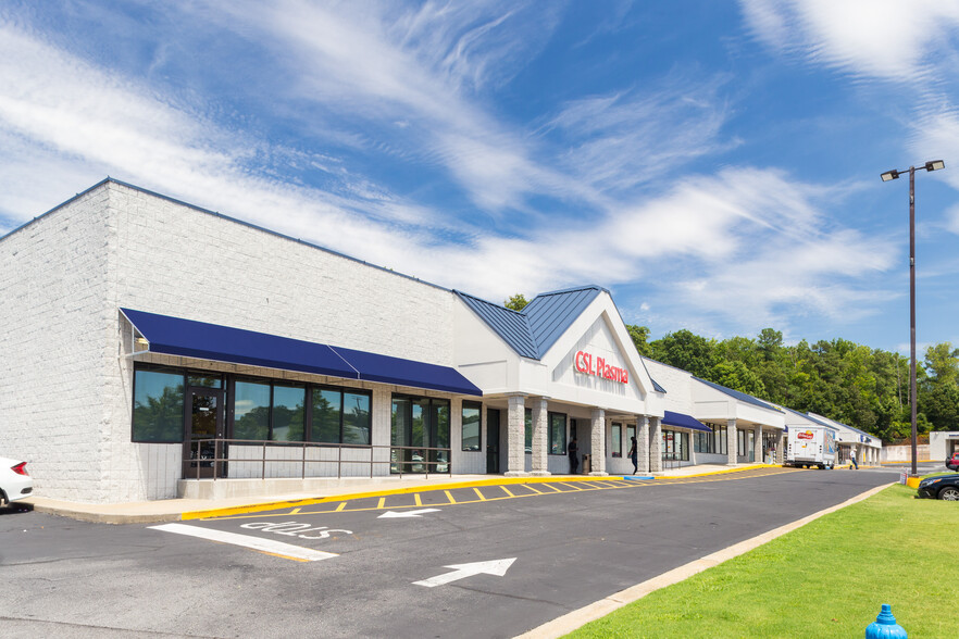 3201-3209 S Cobb Dr, Smyrna, GA for lease - Building Photo - Image 3 of 7