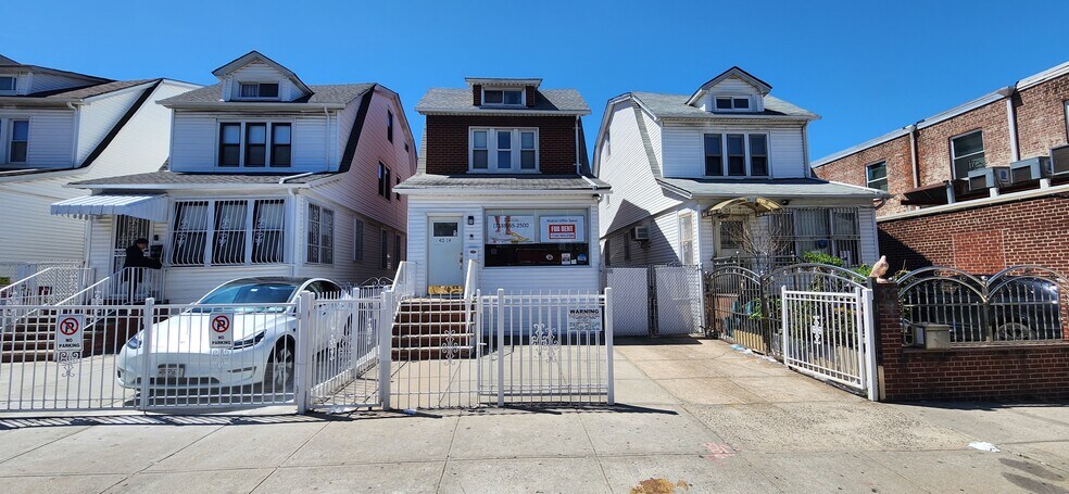4014 78th St, Elmhurst, NY for lease - Building Photo - Image 1 of 2
