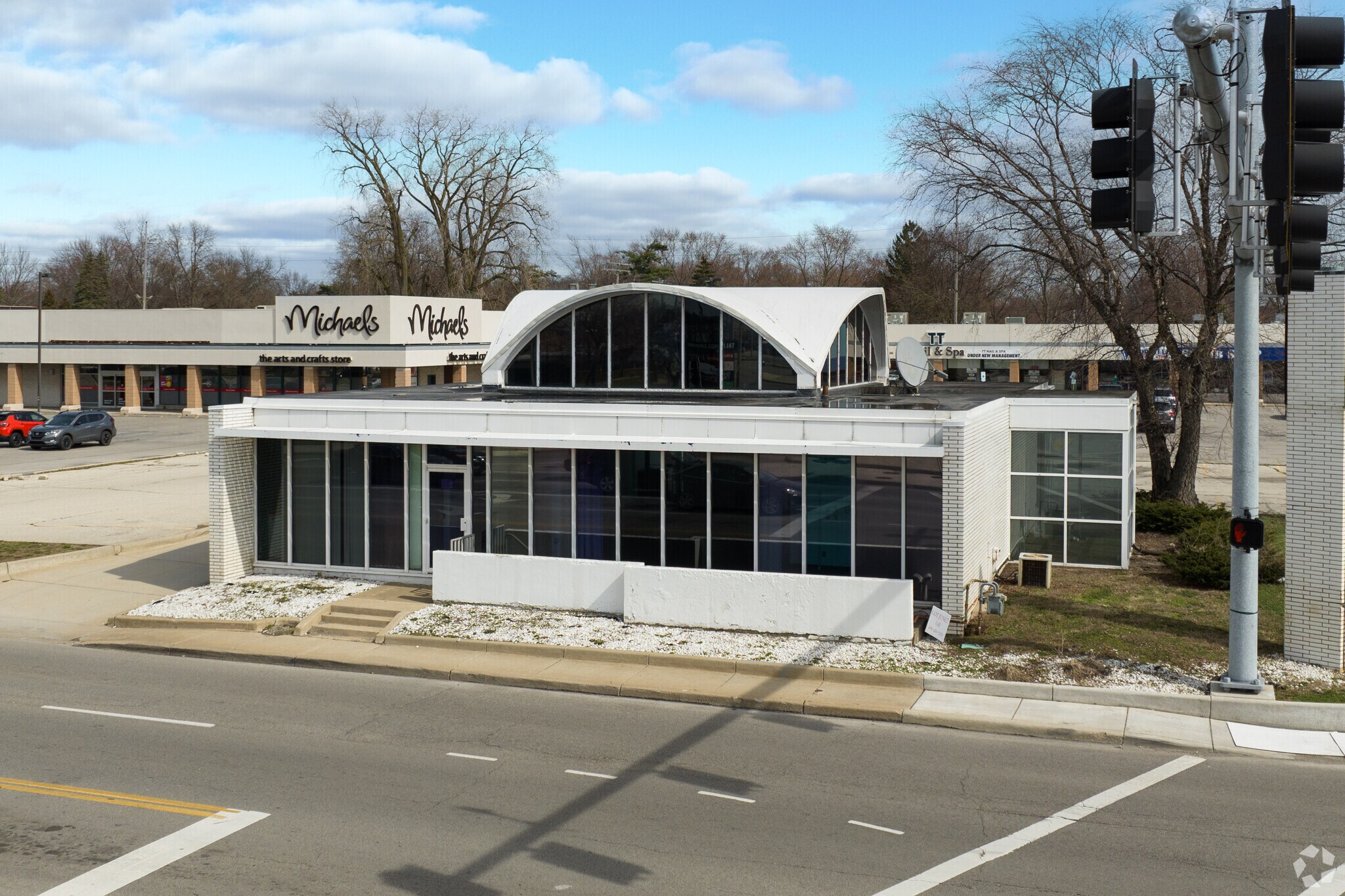 5072 Monroe St, Toledo, OH for lease Primary Photo- Image 1 of 6