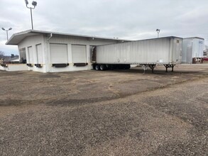 123 Lee St, Belpre, OH for lease Building Photo- Image 2 of 4