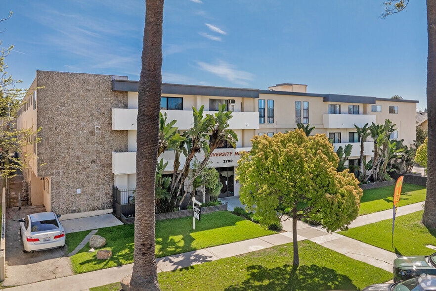 2700 Ellendale Pl, Los Angeles, CA for sale - Building Photo - Image 2 of 24