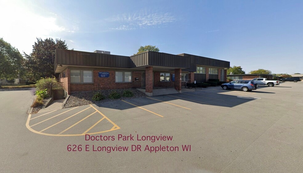 626 E Longview Dr, Appleton, WI for lease - Building Photo - Image 1 of 4