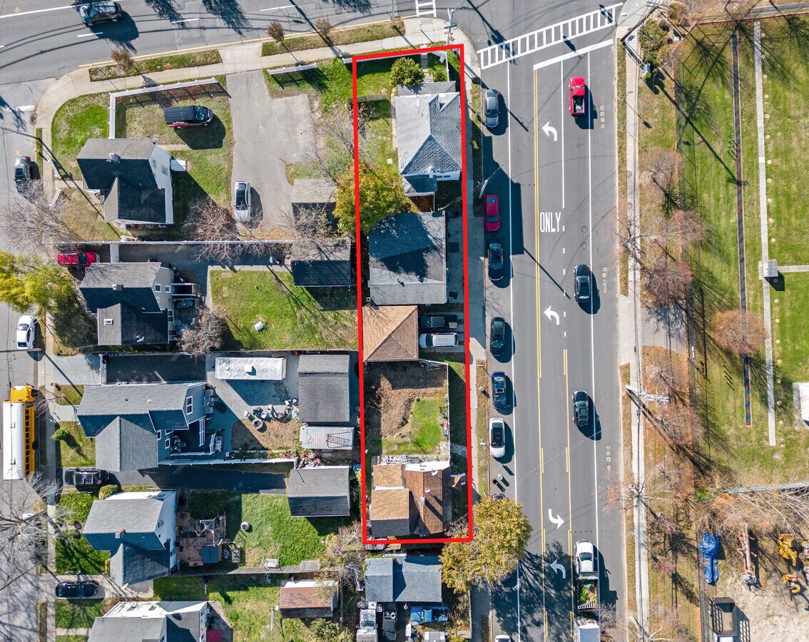 15441556 Union Blvd, Bay Shore, NY 11706