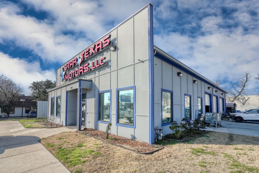 2661 Walnut Hill Ln, Dallas, TX for sale - Building Photo - Image 3 of 19