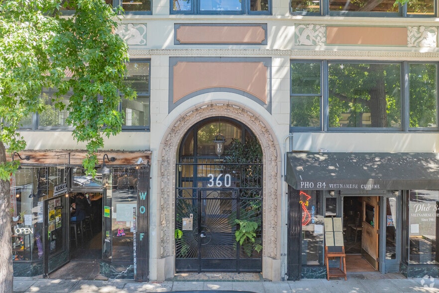 360-362 17th St, Oakland, CA for lease - Building Photo - Image 2 of 5