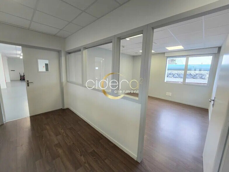 Office in COURNON-D'AUVERGNE for lease - Interior Photo - Image 3 of 14