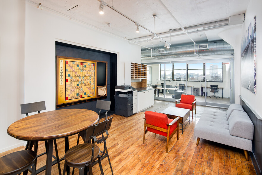 61 Greenpoint Ave, Brooklyn, NY for lease - Interior Photo - Image 3 of 5