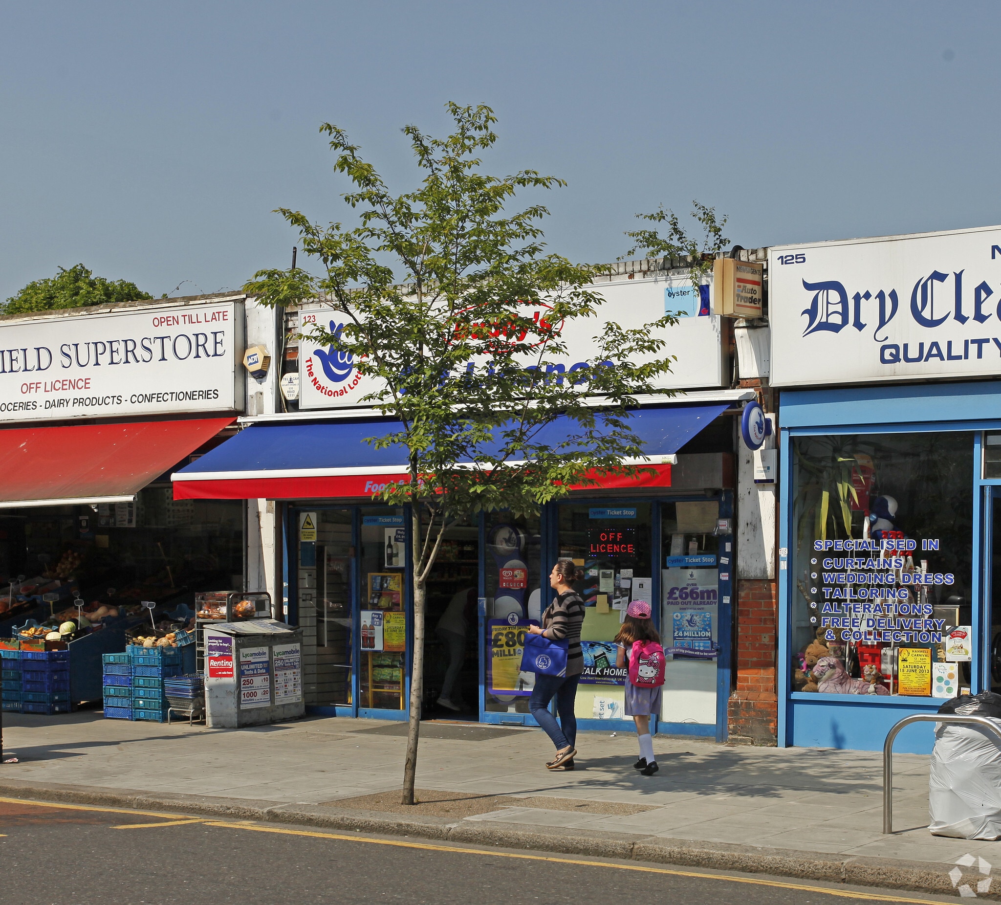 123 Northfield Ave, London for sale Primary Photo- Image 1 of 1