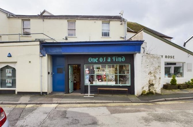 9 Mansel St, Carmarthen for sale Building Photo- Image 1 of 1
