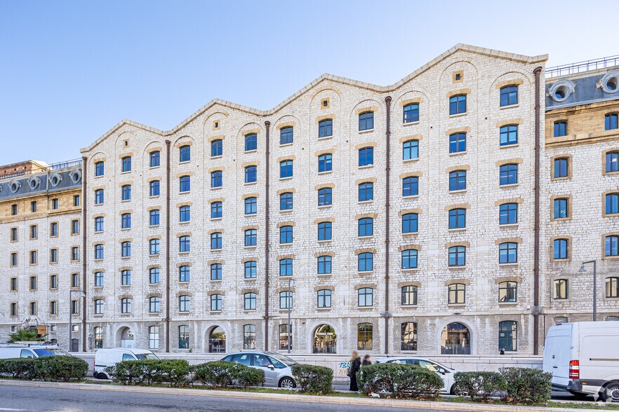 10 Place De La Joliette, Marseille for lease - Building Photo - Image 3 of 59