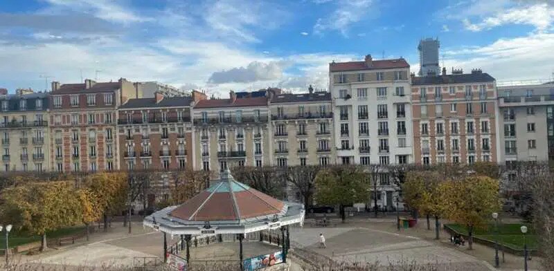 7 Place Des Martyrs De L'Occupation Allemande, Clichy for lease - Building Photo - Image 3 of 14