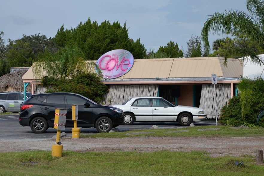 3192 Shoal Line Blvd, Hernando Beach, FL for sale - Building Photo - Image 1 of 1