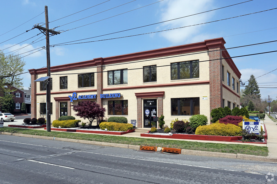 300 Route 70 W, Cherry Hill, NJ for lease - Primary Photo - Image 1 of 7