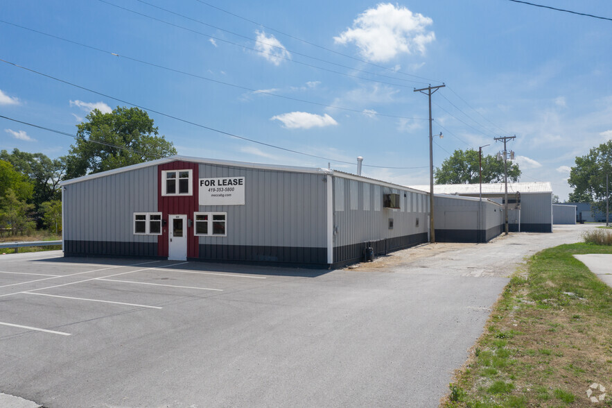 428-432 Clough St, Bowling Green, OH for lease - Primary Photo - Image 1 of 17