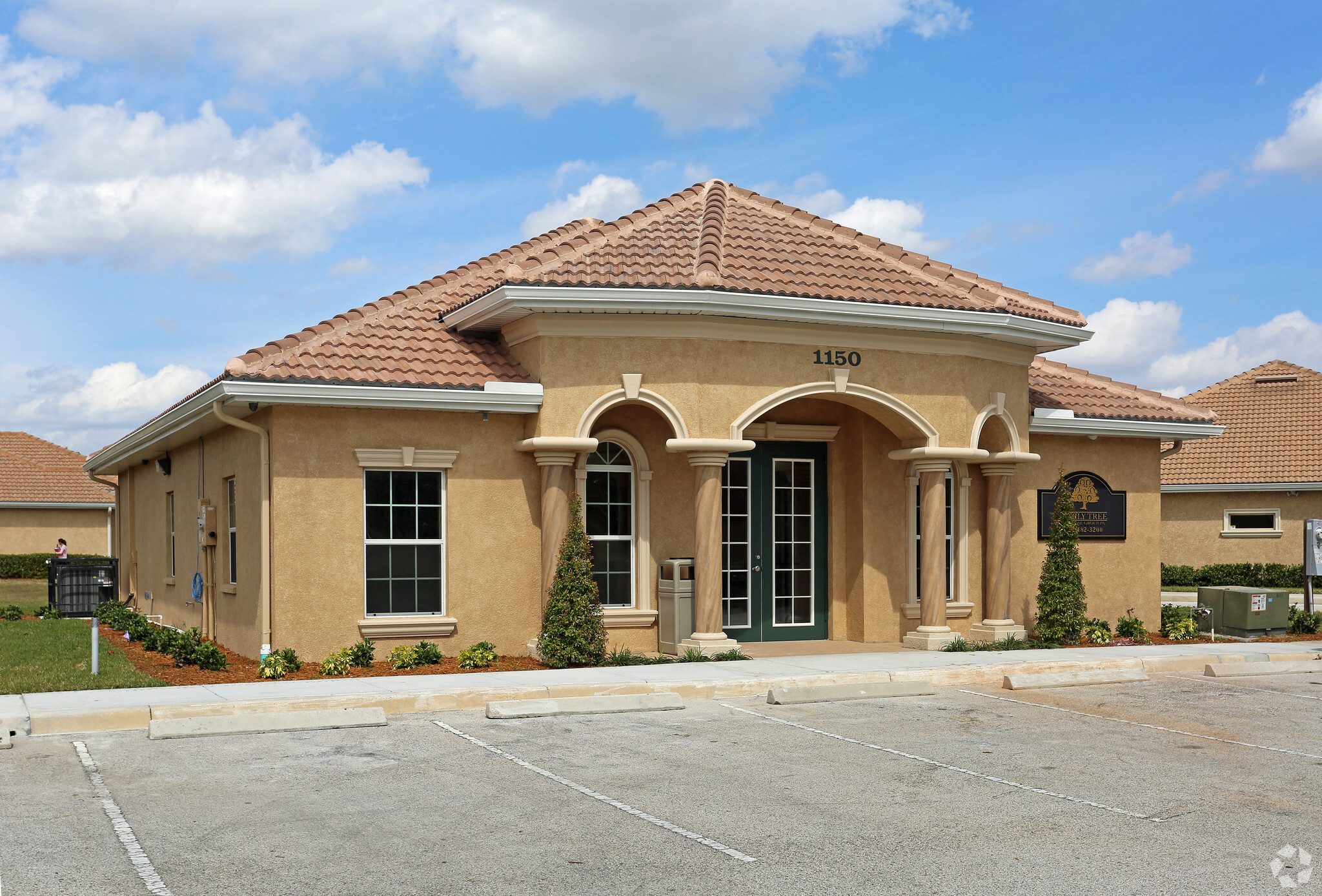 1150 Cypress Glen Cir, Kissimmee, FL for sale Primary Photo- Image 1 of 1